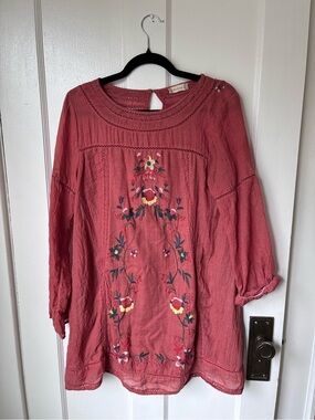 Altar'd State Rose-Pink Embroidered Peasant Tunic